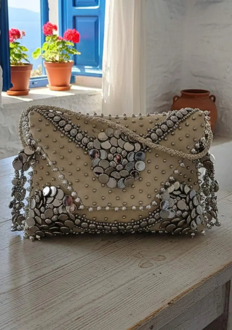 Irina Clutch Lotus & Lace
